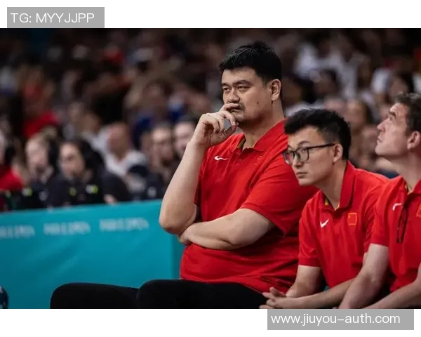 姚明与蔡振的传奇篮球之路：从对手到朋友的深厚情谊与合作