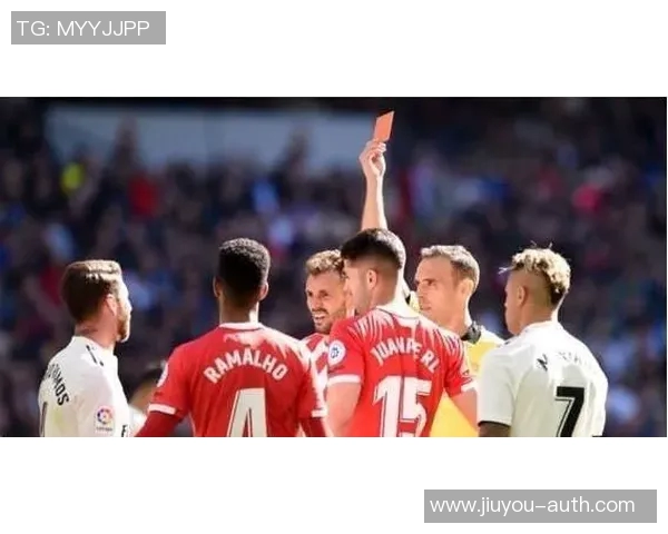 西甲激战：多特蒙德逆转皇马红牌争议引发全场热议