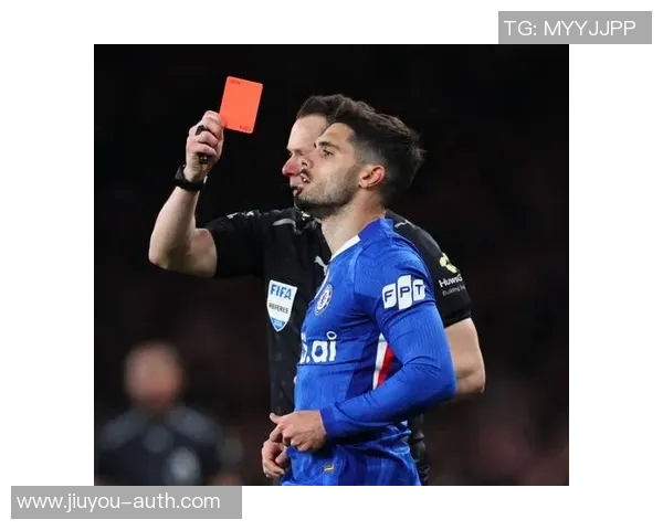 西甲激战:AC米兰大胜曼联3-0全场沸腾赛后点评精彩纷呈 西甲激战:AC米兰大胜曼联3-0全场沸腾赛后点评精彩纷呈